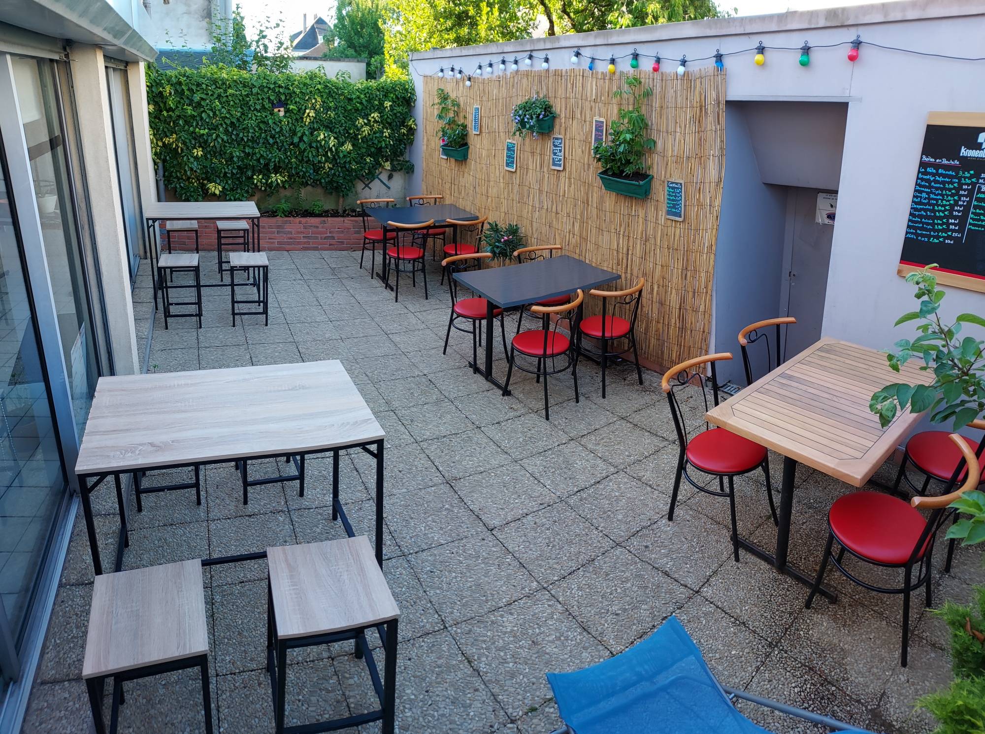 N'oubliez pas la terrasse intrieure 